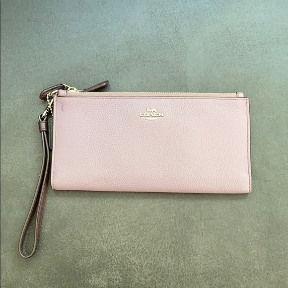 Coach Handbags - Coach wristlet/wallet